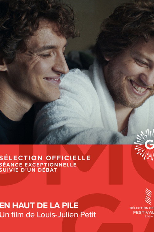 En haut de la pile official trailer poster